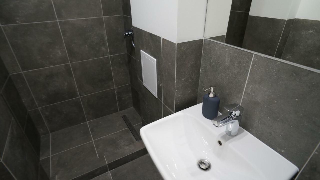 Bagno 154 City Centre Varsovie Extérieur photo
